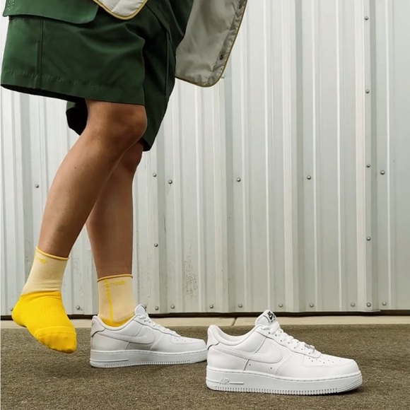 Nike Air Force 1'07 EasyOn - Picture 2 of 4